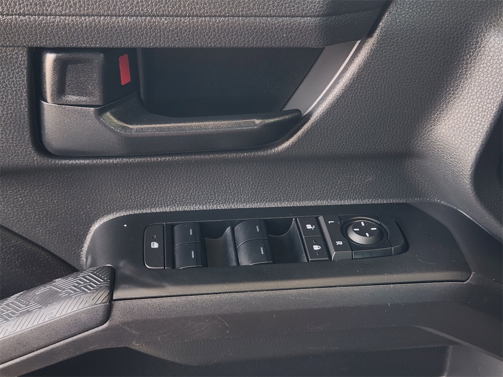 2024 Toyota Tacoma SR5 photo 20