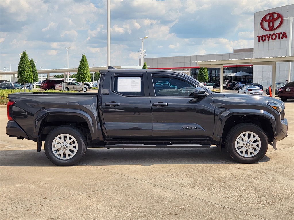 2024 Toyota Tacoma SR5 photo 4