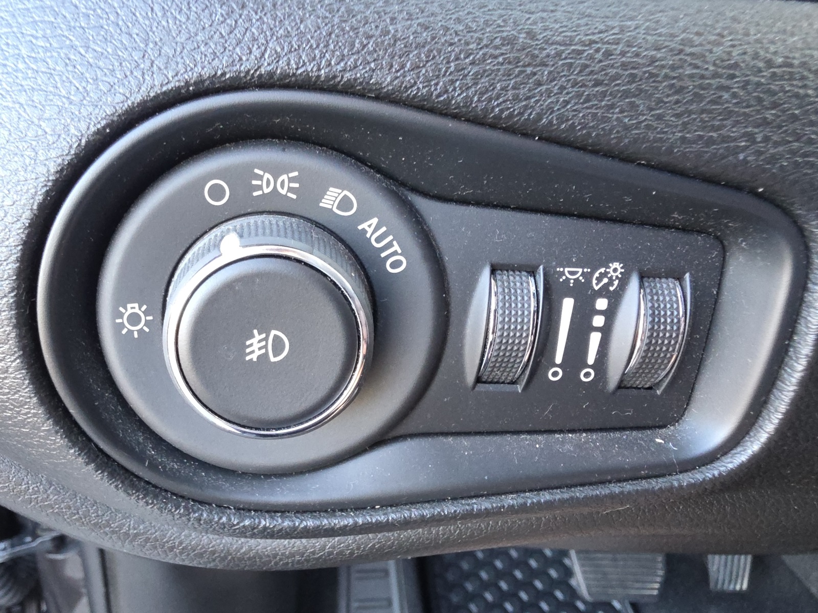 2018 Jeep Renegade Latitude North Edition photo 17