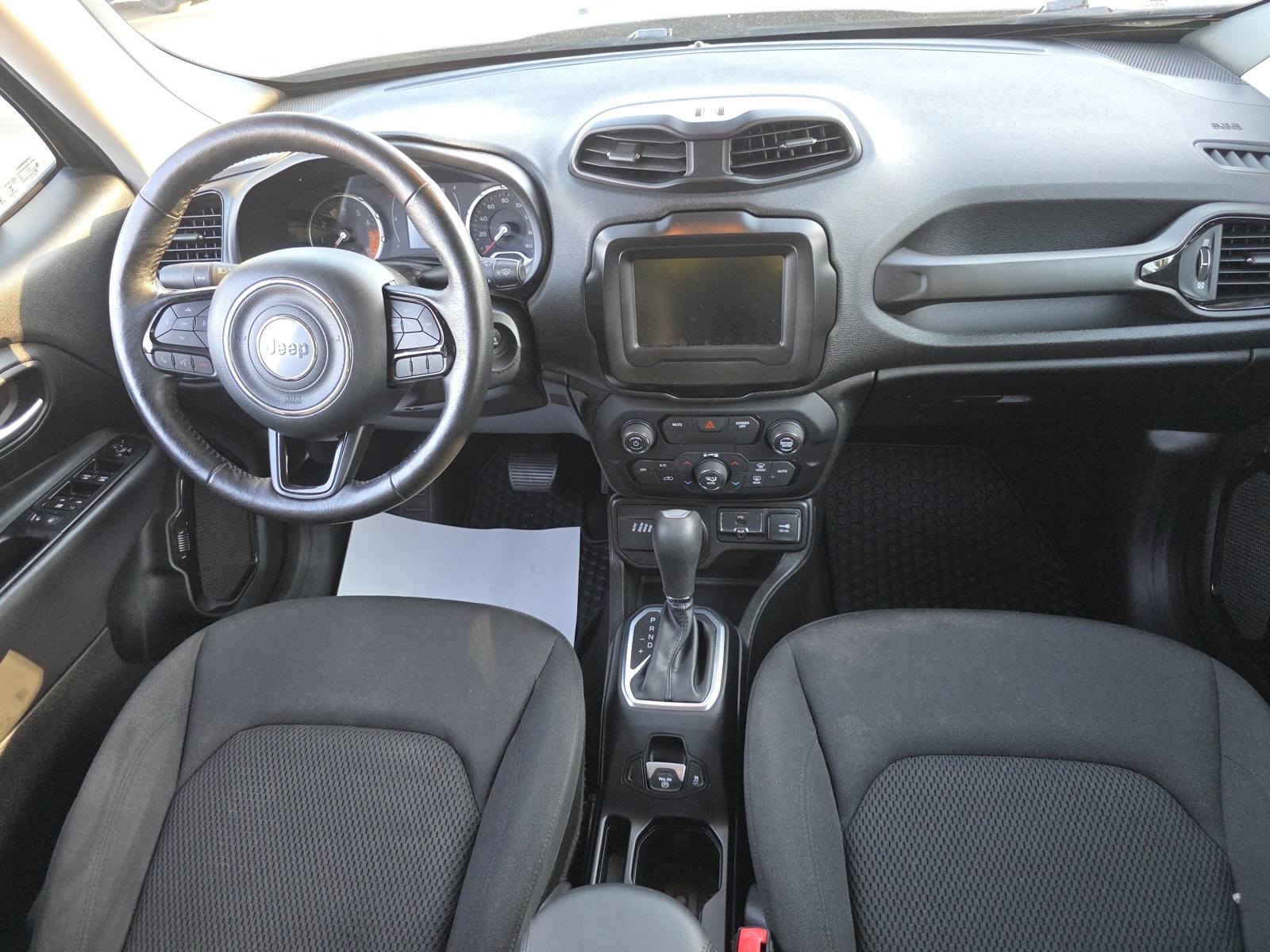 2018 Jeep Renegade Latitude North Edition photo 18