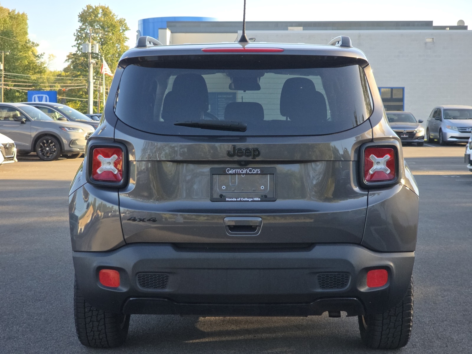 2018 Jeep Renegade Latitude North Edition photo 23