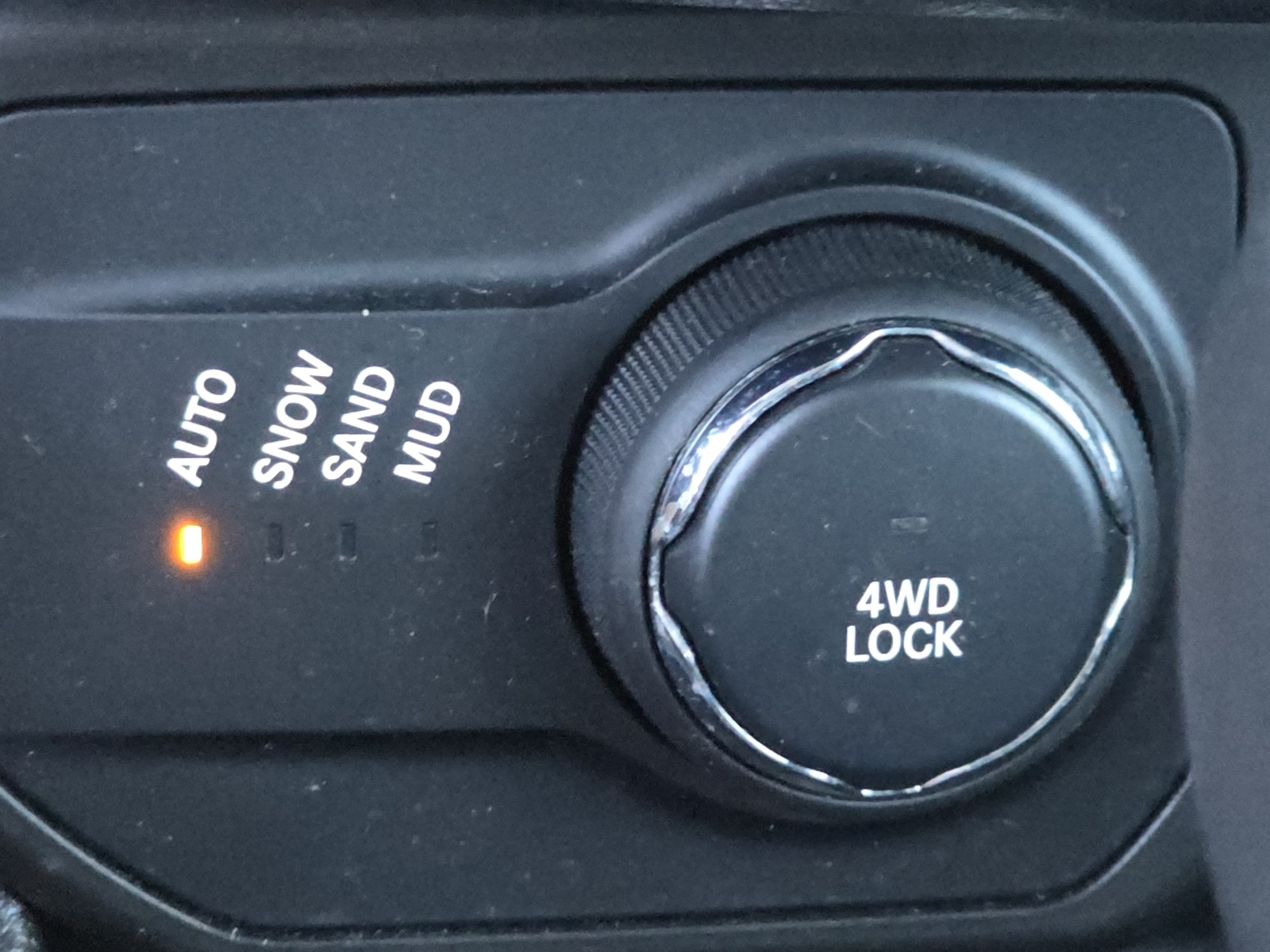 2018 Jeep Renegade Latitude North Edition photo 5