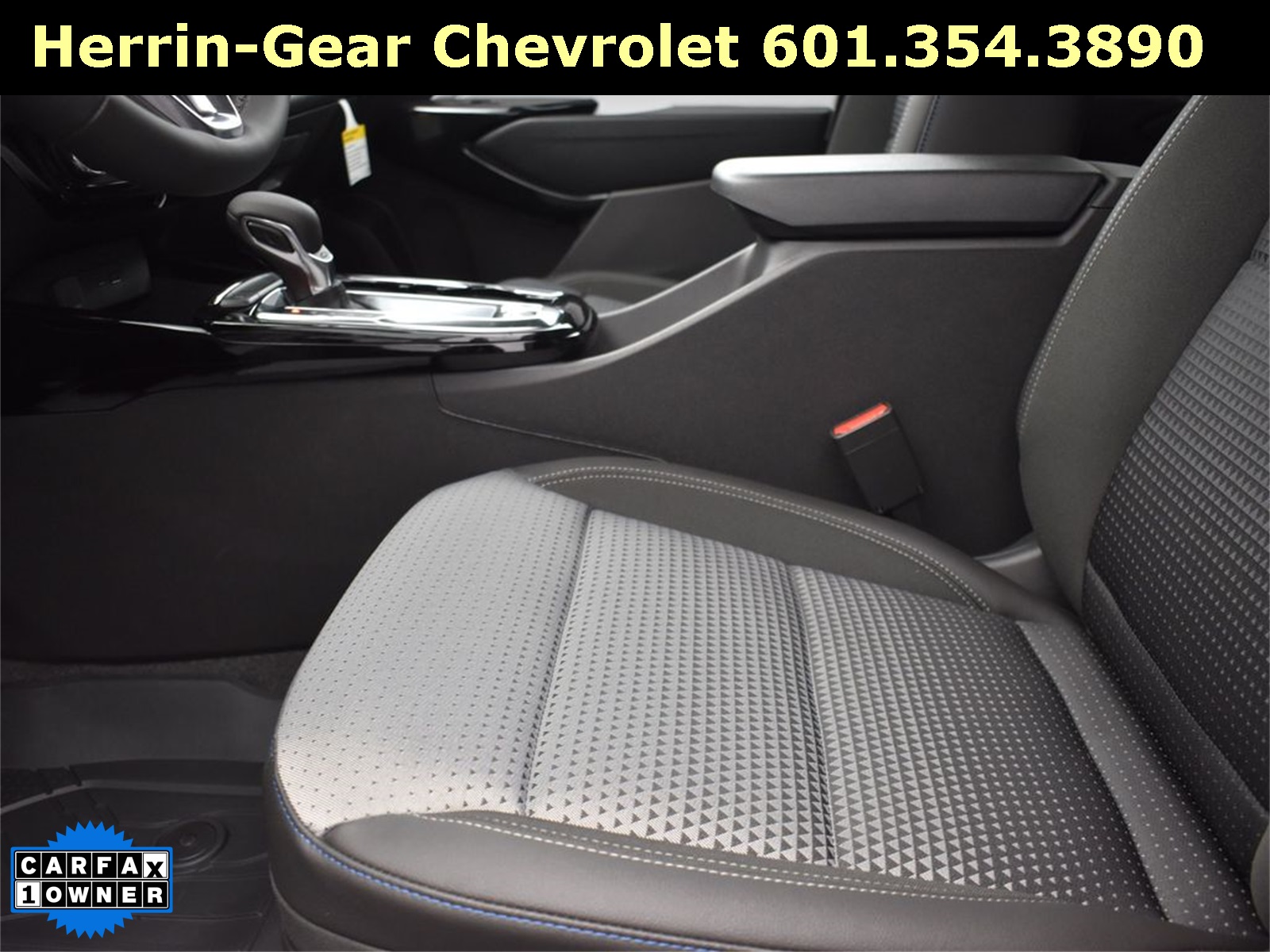 2025 Crimson Metallic Chevrolet Trax LT FWD SUV