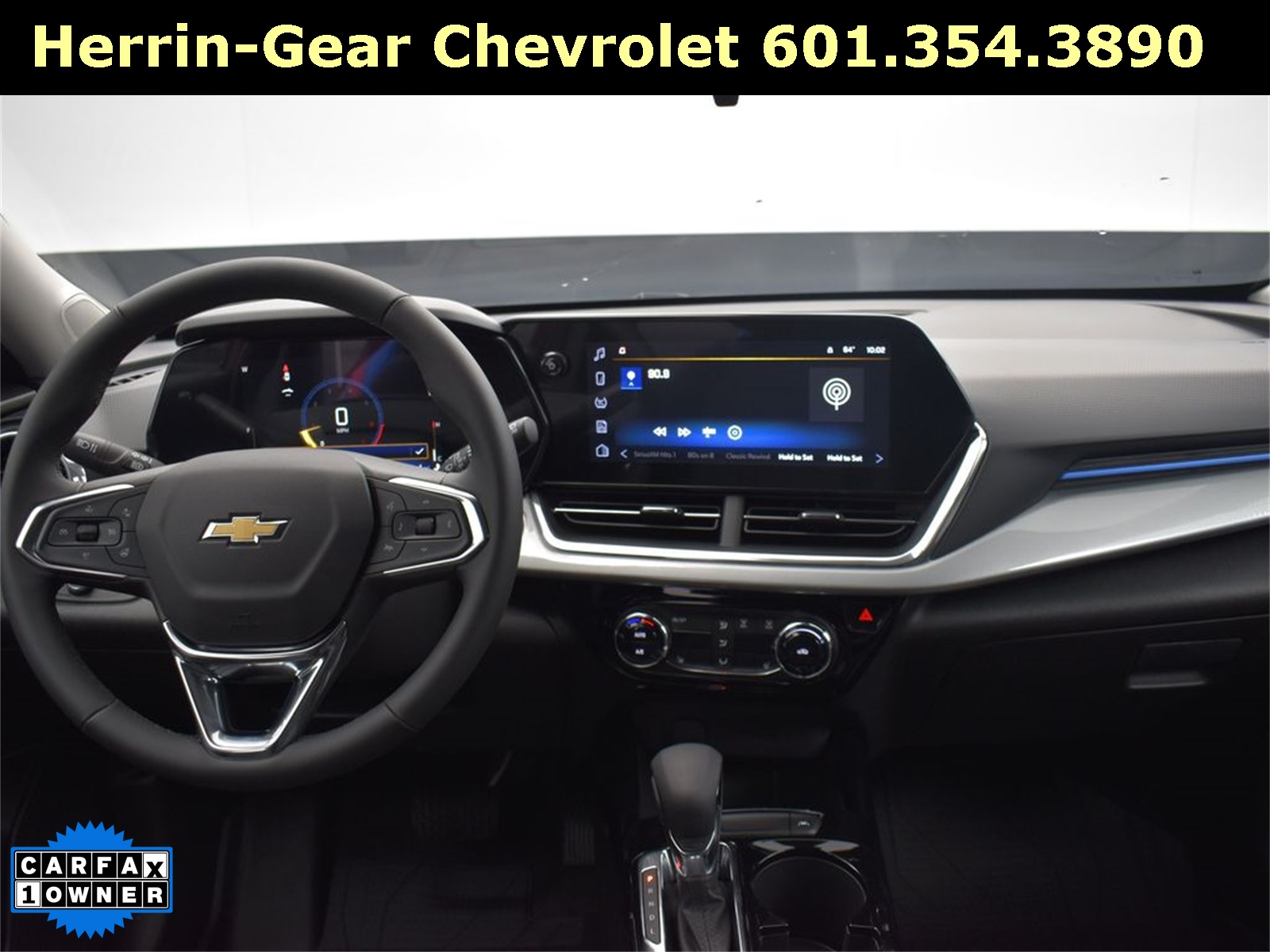 2025 Crimson Metallic Chevrolet Trax LT FWD SUV