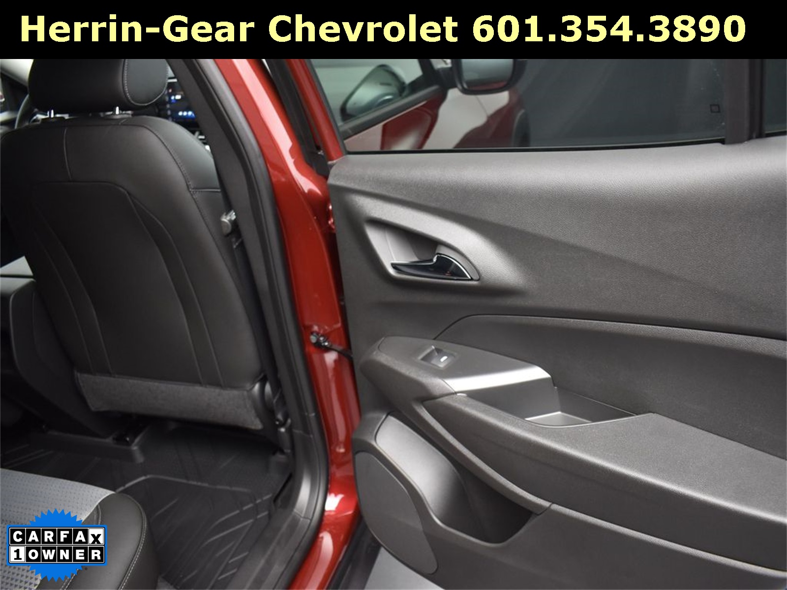 2025 Crimson Metallic Chevrolet Trax LT FWD SUV