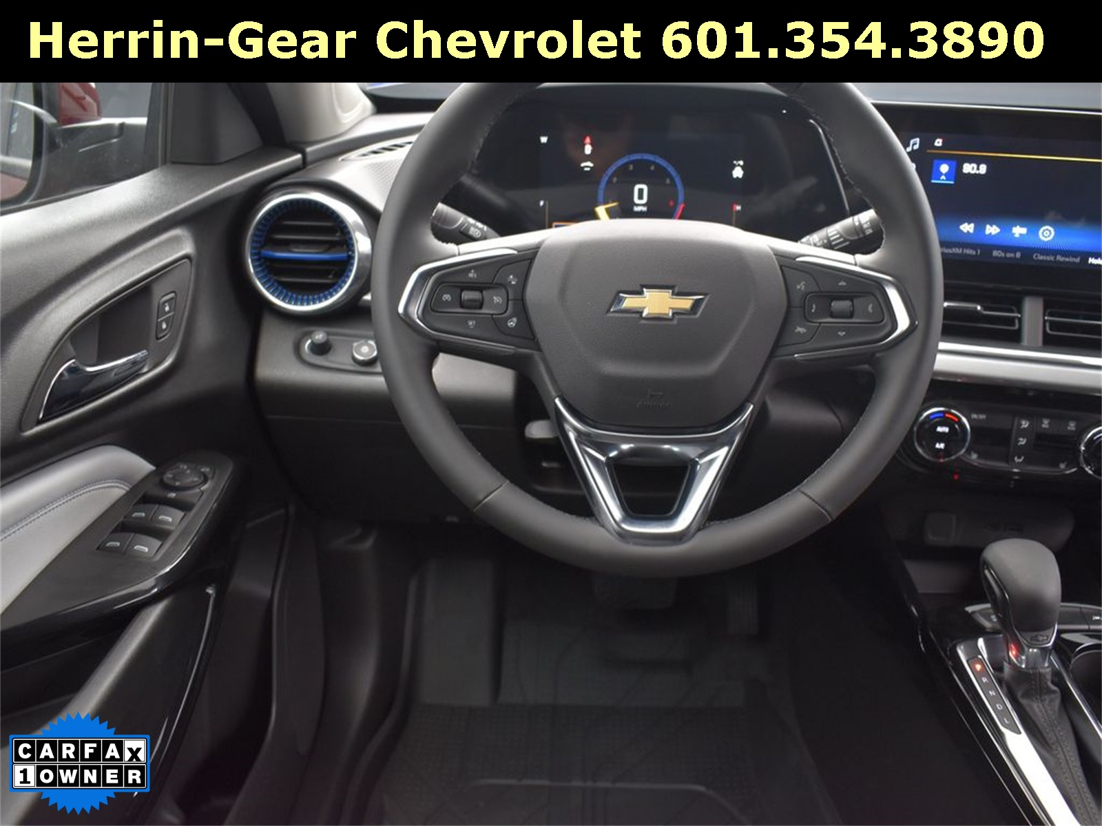 2025 Crimson Metallic Chevrolet Trax LT FWD SUV
