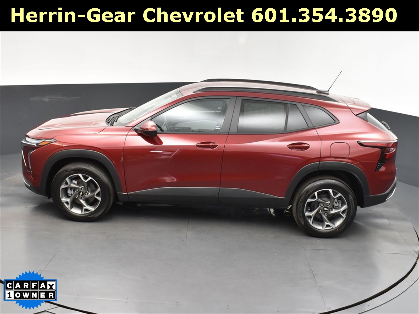 2025 Crimson Metallic Chevrolet Trax LT FWD SUV