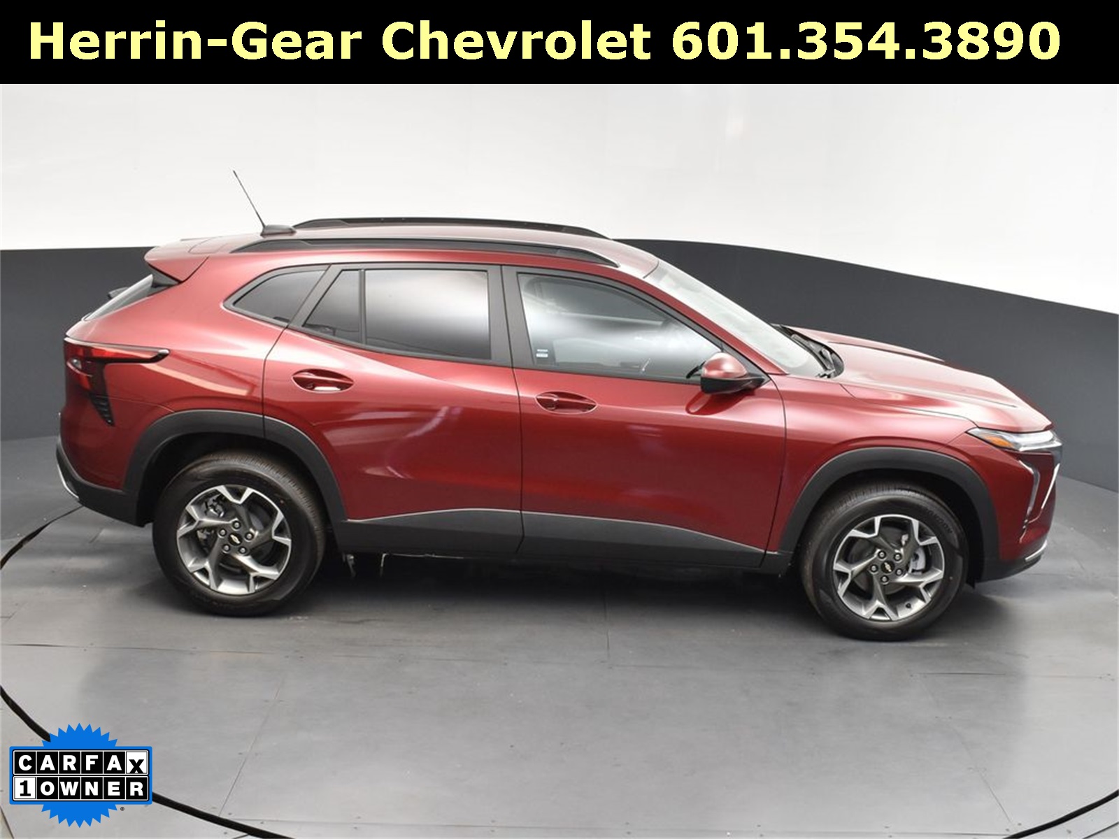 2025 Crimson Metallic Chevrolet Trax LT FWD SUV