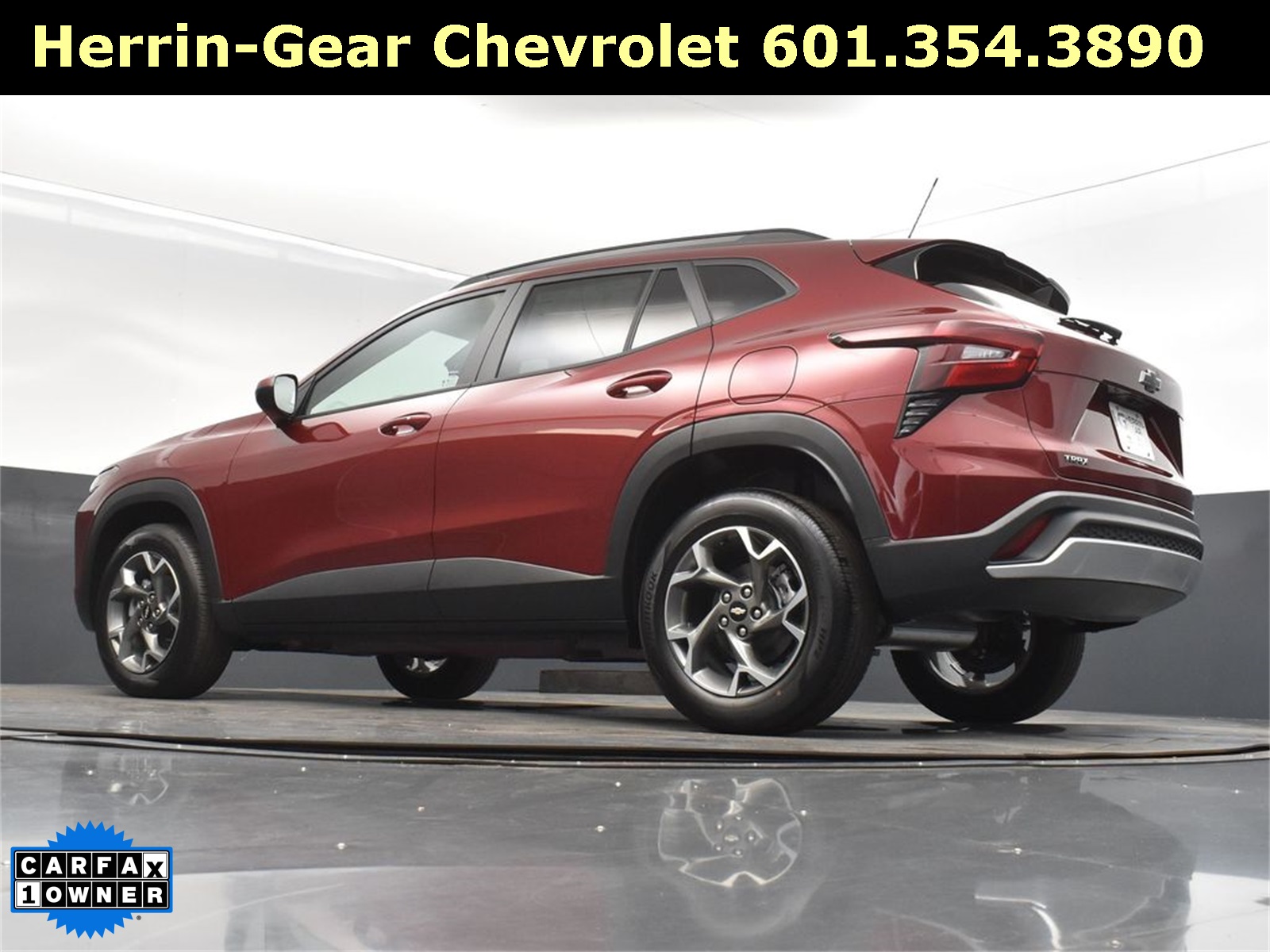 2025 Crimson Metallic Chevrolet Trax LT FWD SUV