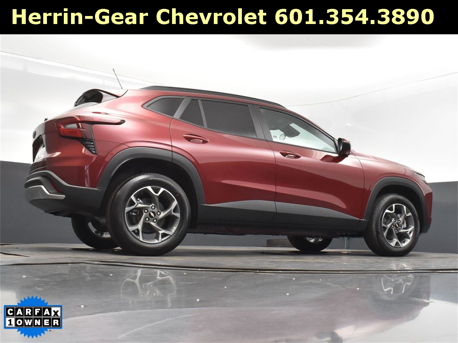 2025 Crimson Metallic Chevrolet Trax LT FWD SUV