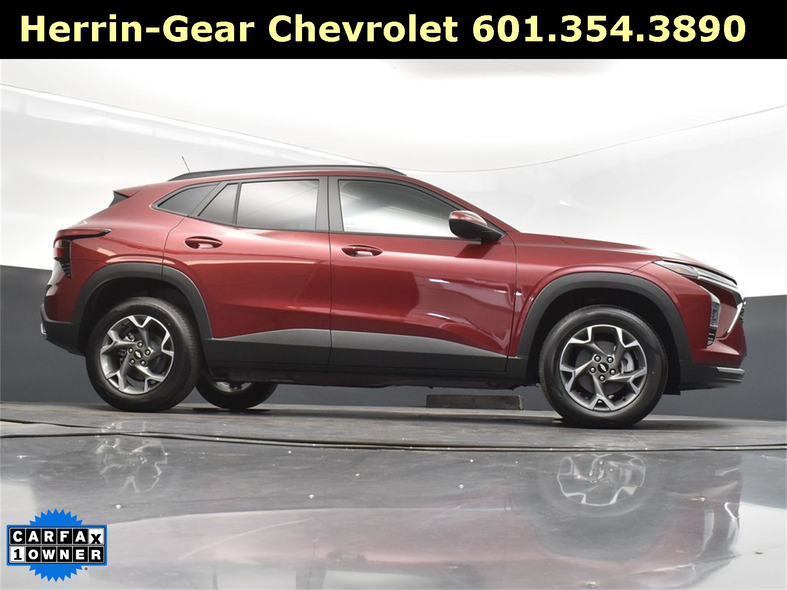 2025 Crimson Metallic Chevrolet Trax LT FWD SUV