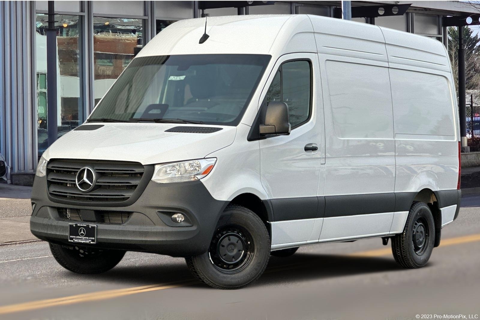 2025 Mercedes-Benz Sprinter Cargo Van Base's photo