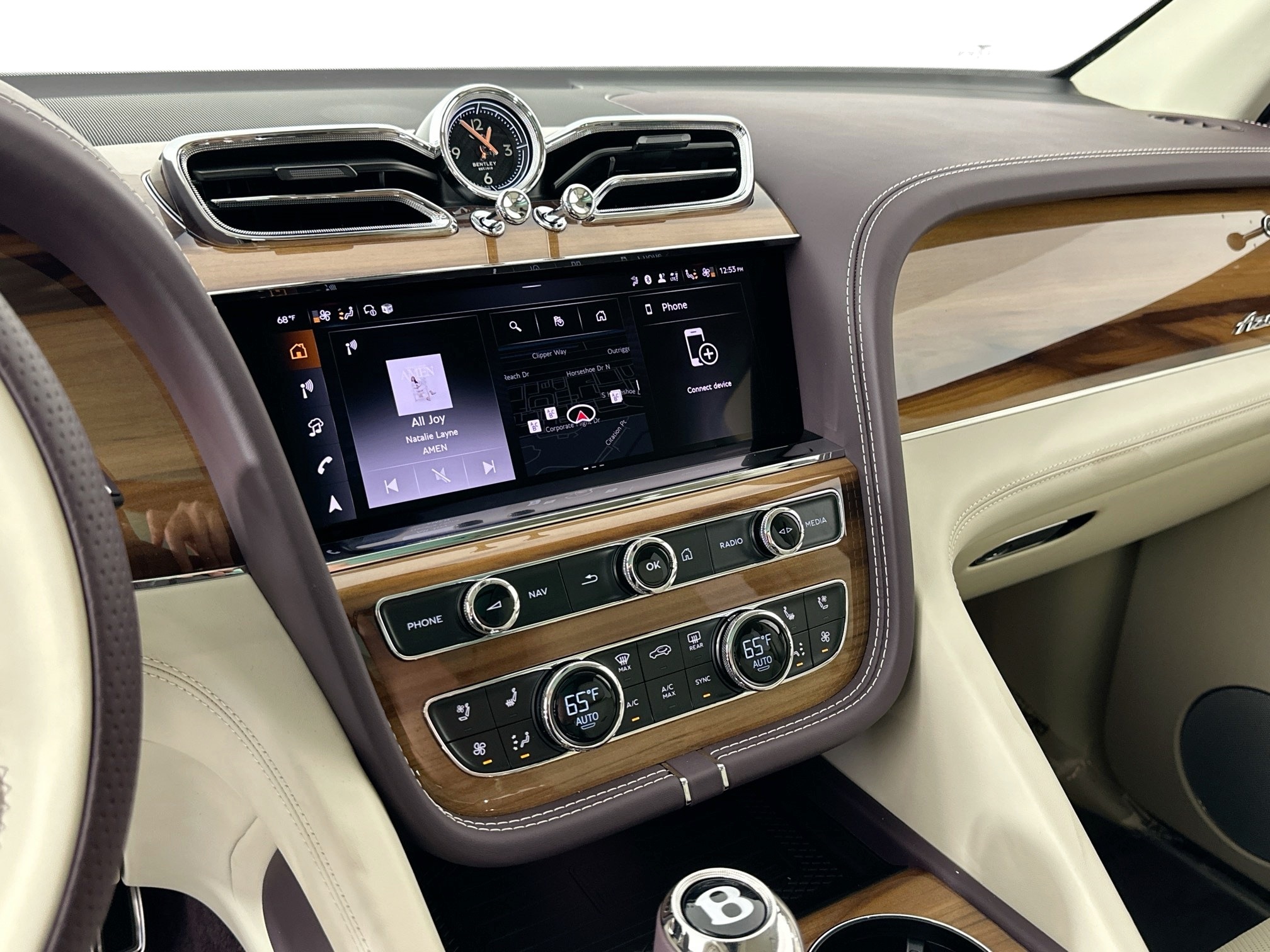 new 2025 Bentley Bentayga EWB car