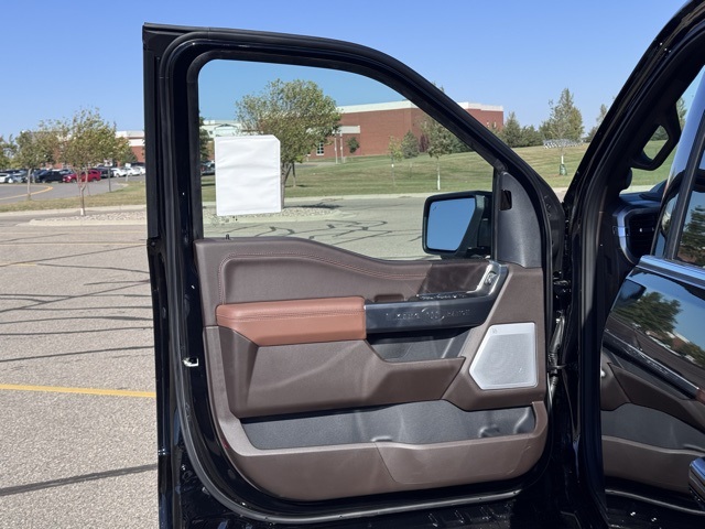 2025 Ford F-150 King Ranch photo 4