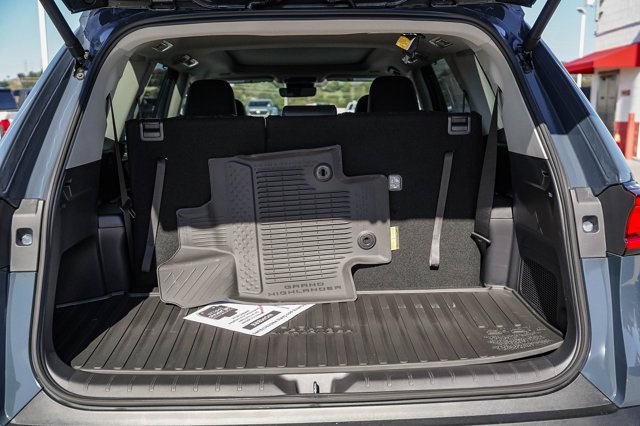 new 2026 Toyota Grand Highlander car, priced at $50,101