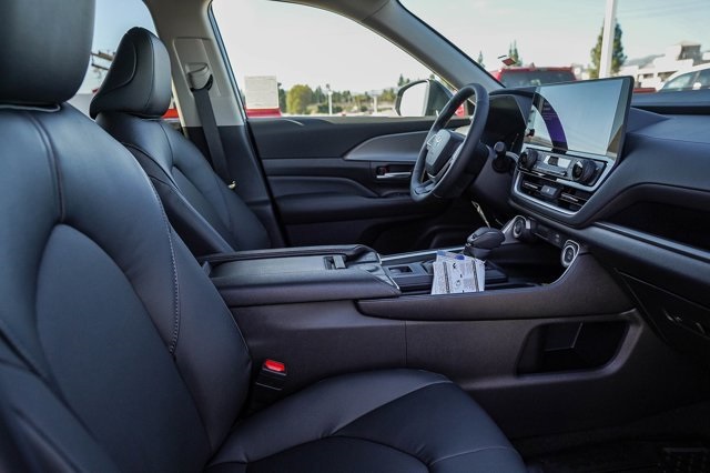 new 2026 Toyota Grand Highlander car, priced at $50,101