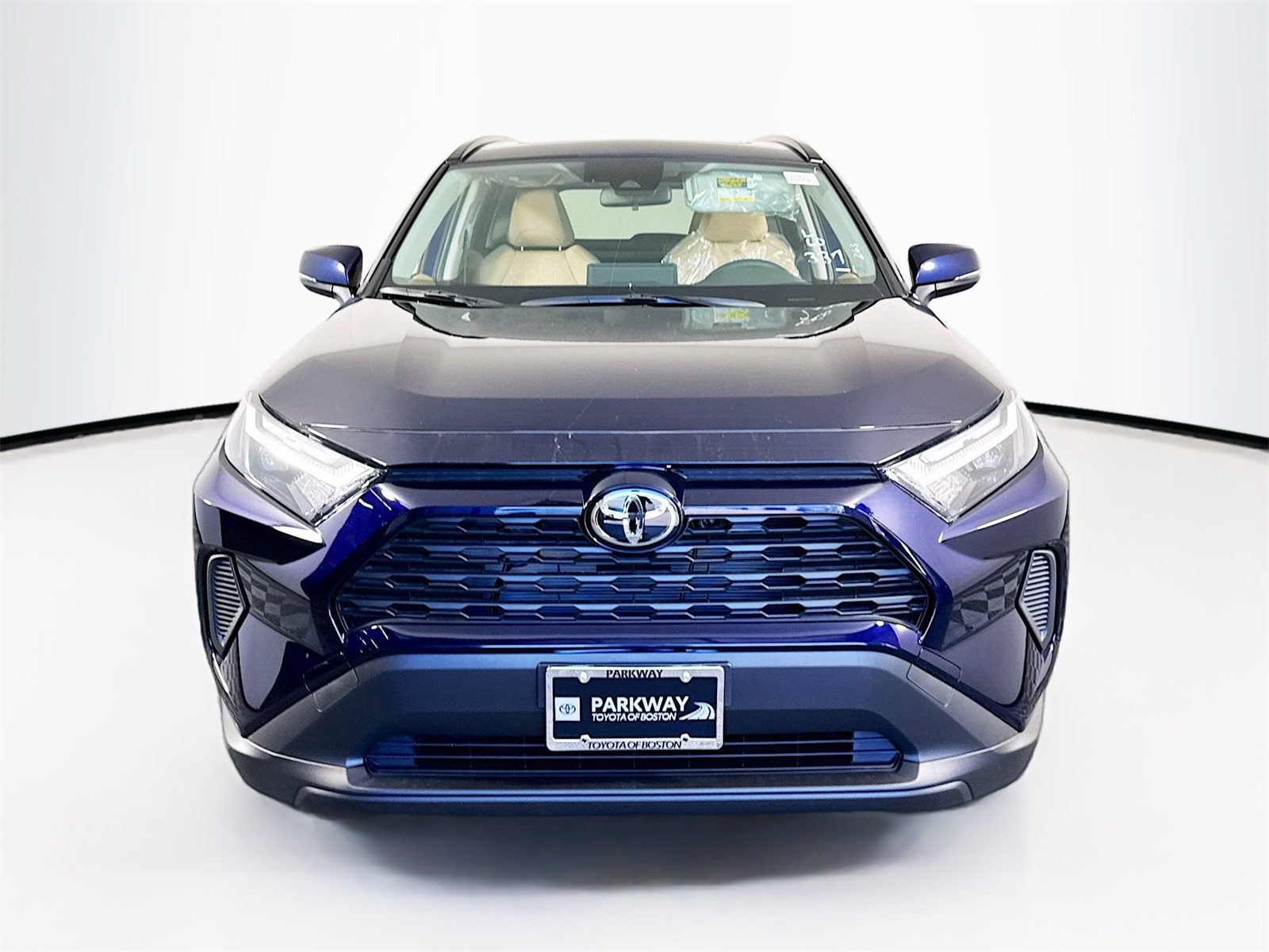 2025 Toyota RAV4 Hybrid XLE photo 2