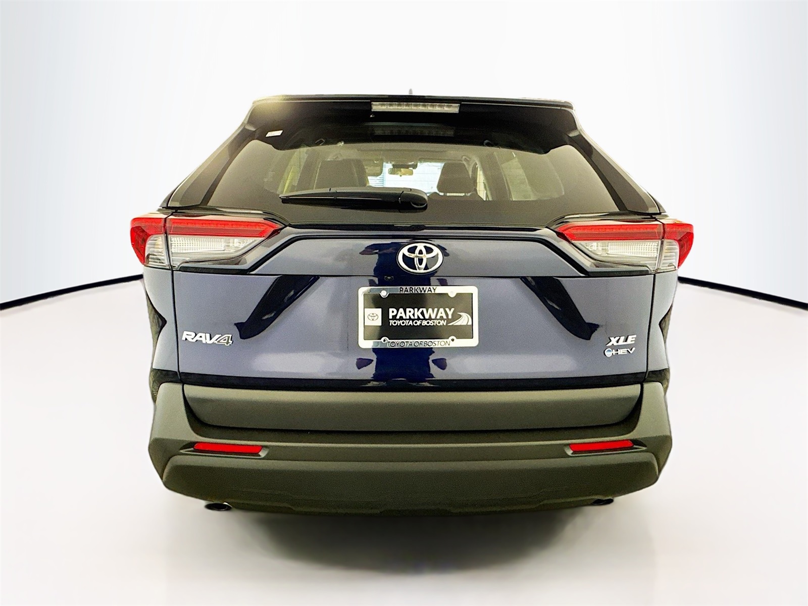 2025 Toyota RAV4 Hybrid XLE photo 5