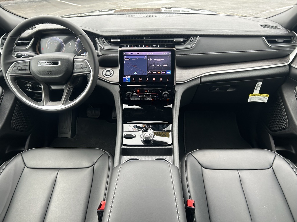 new 2025 Jeep Grand Cherokee L car, priced at $50,220