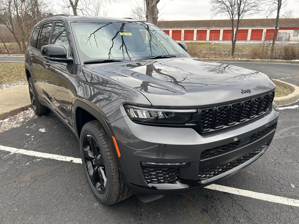 new 2025 Jeep Grand Cherokee L car, priced at $50,220