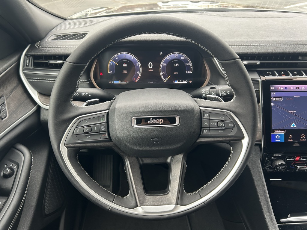 new 2025 Jeep Grand Cherokee L car, priced at $50,220