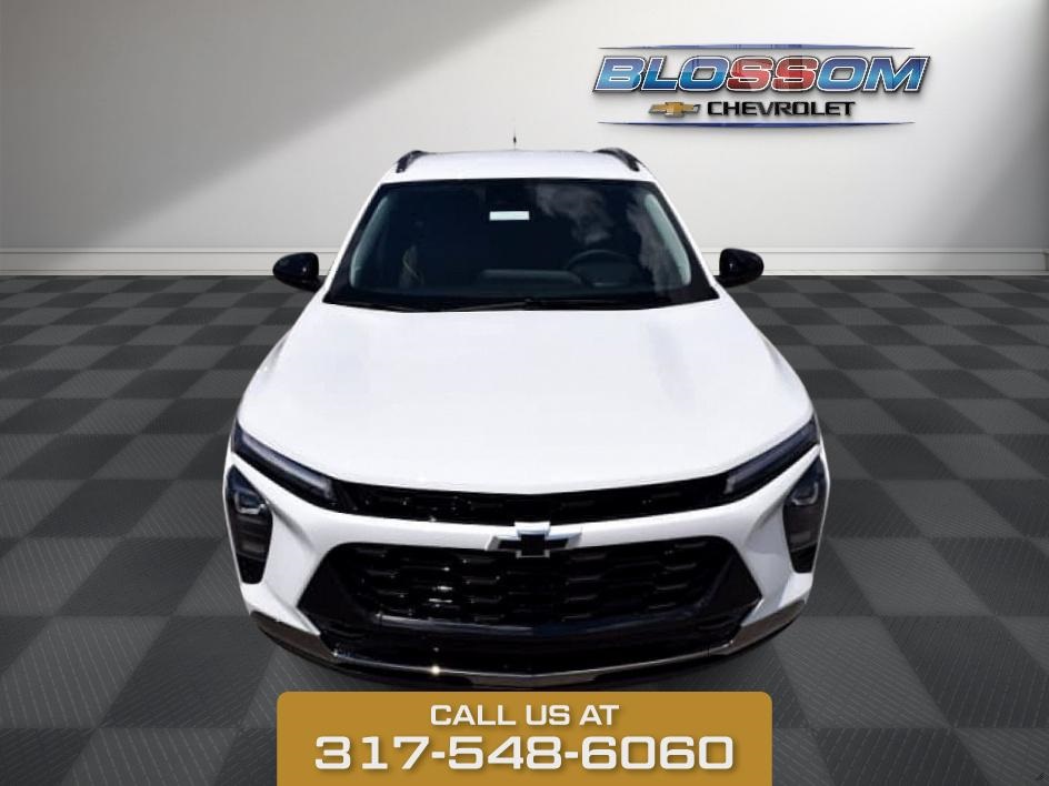 2025 Summit White Chevrolet Trax ACTIV FWD SUV