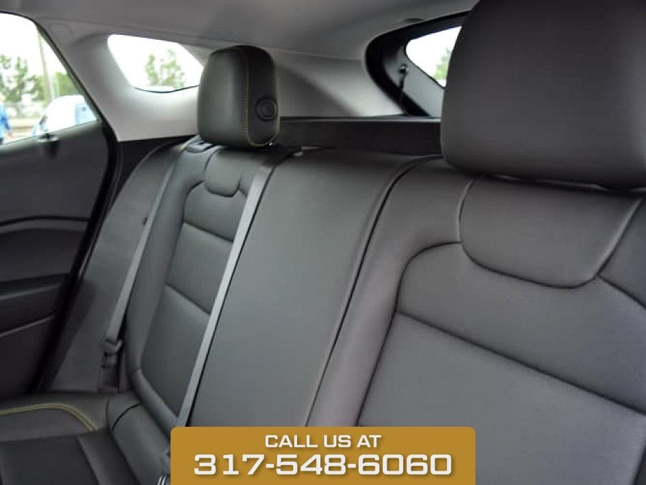 2025 Summit White Chevrolet Trax ACTIV FWD SUV