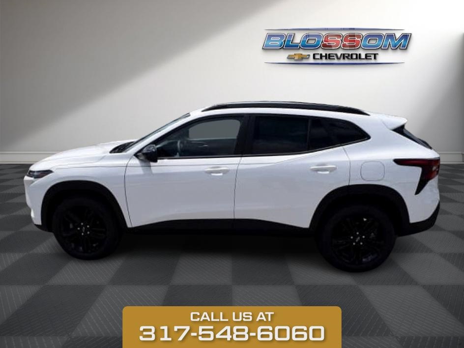 2025 Summit White Chevrolet Trax ACTIV FWD SUV