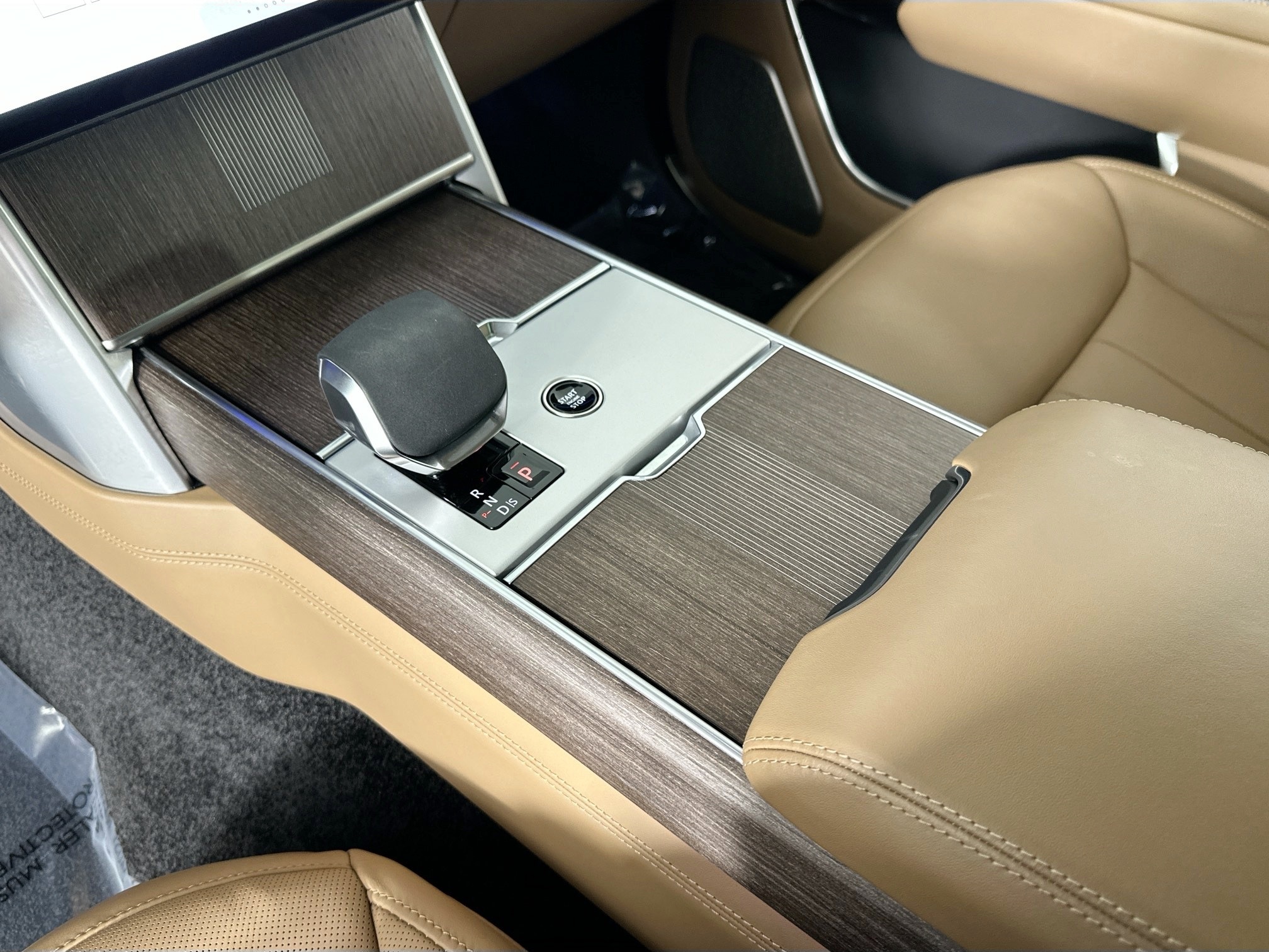 used 2025 Land Rover Range Rover car, priced at $162,998