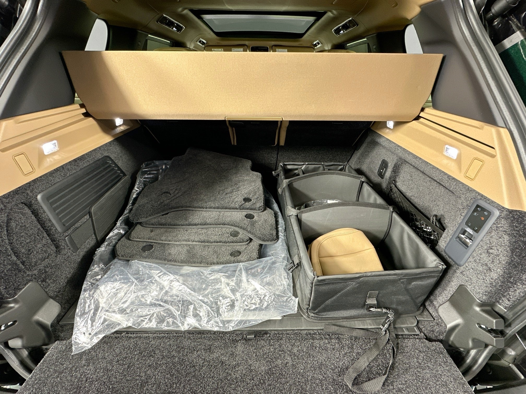 used 2025 Land Rover Range Rover car, priced at $162,998