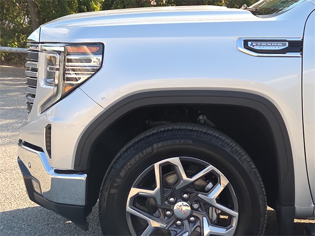 2022 Gmc Sierra 1500 SLT photo 5
