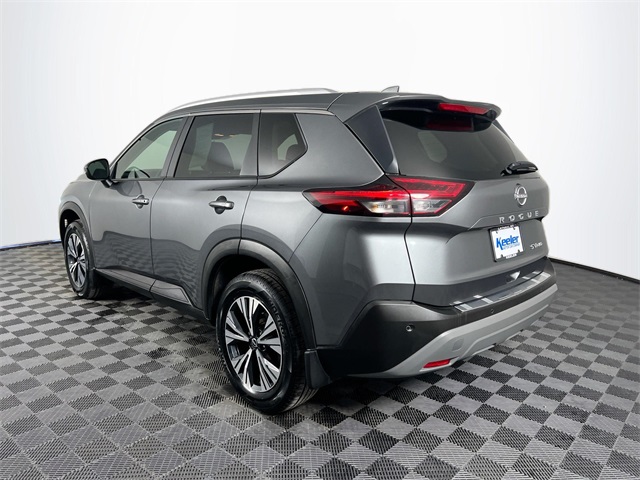 2023 Nissan Rogue SV photo 3
