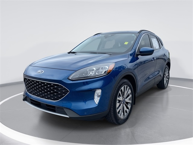 2022 Ford Escape Titanium's photo