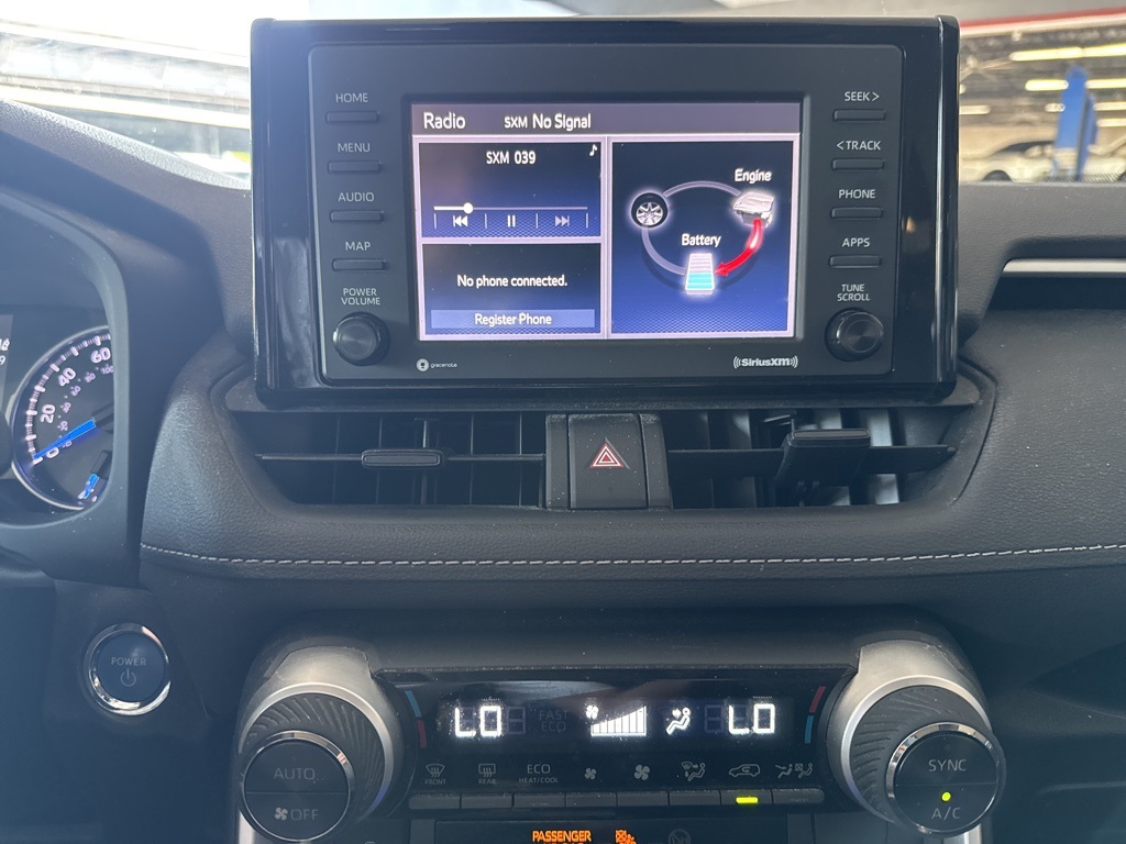 2022 Silver Sky Metallic Toyota RAV4 XLE AWD SUV