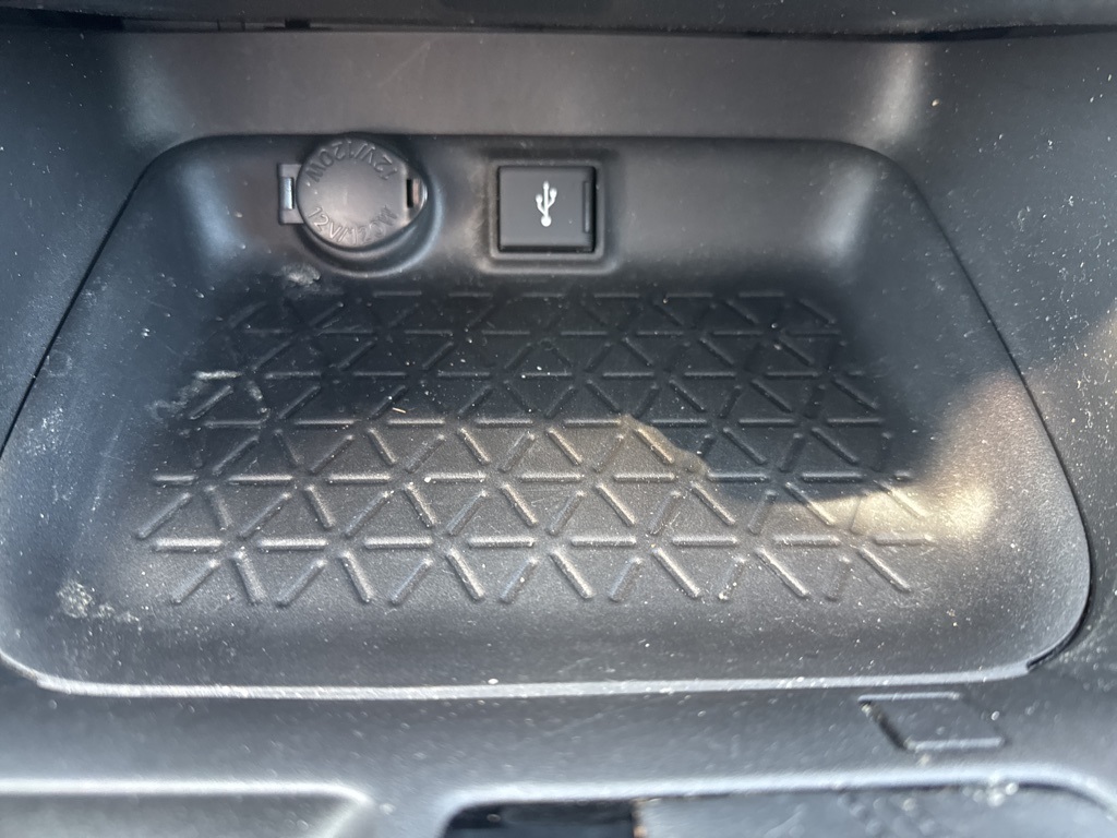 2022 Silver Sky Metallic Toyota RAV4 XLE AWD SUV
