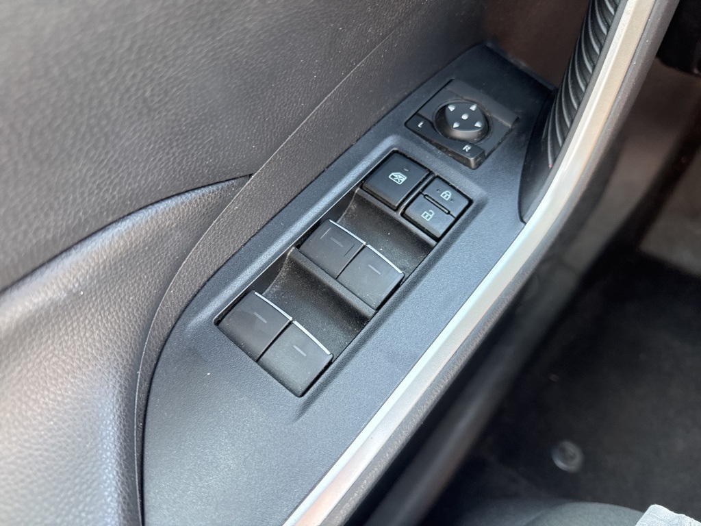 2022 Silver Sky Metallic Toyota RAV4 XLE AWD SUV