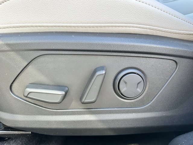 2025 White Pearl Hyundai Tucson SEL Convenience AWD SUV