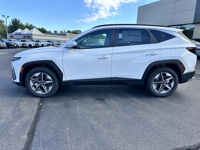 2025 White Pearl Hyundai Tucson SEL Convenience AWD SUV