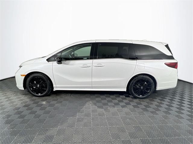 2025 Honda Odyssey photo 2