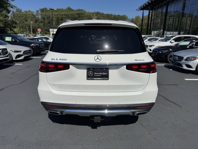 2026 Mercedes Benz GLS 450 4MATIC photo 3