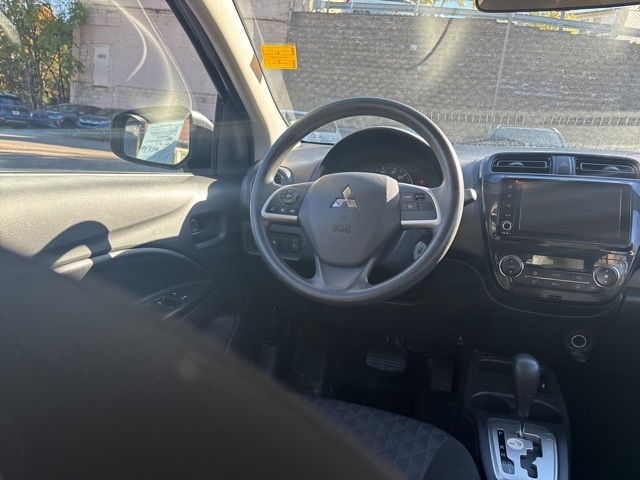 2022 Mitsubishi Mirage ES photo 2