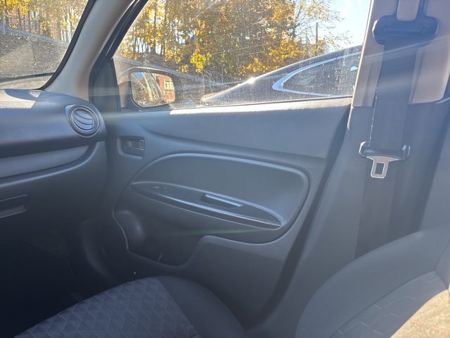 2022 Mitsubishi Mirage ES photo 3