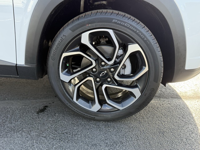 new 2026 Chevrolet Trax car, priced at $28,885