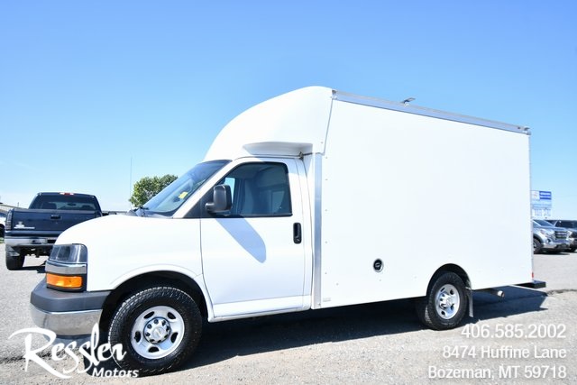 2021 Chevrolet Express Cutaway Base