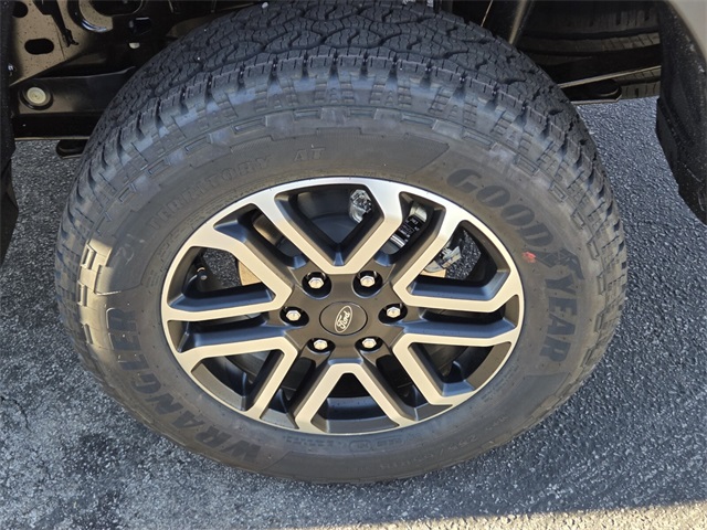 New 2025 Ford Ranger Lariat 4D Crew Cab