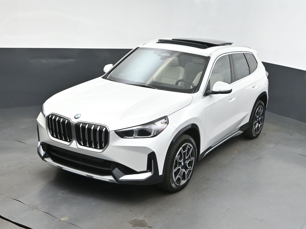 2025 Mineral White Metallic BMW X1 xDrive28i AWD SUV