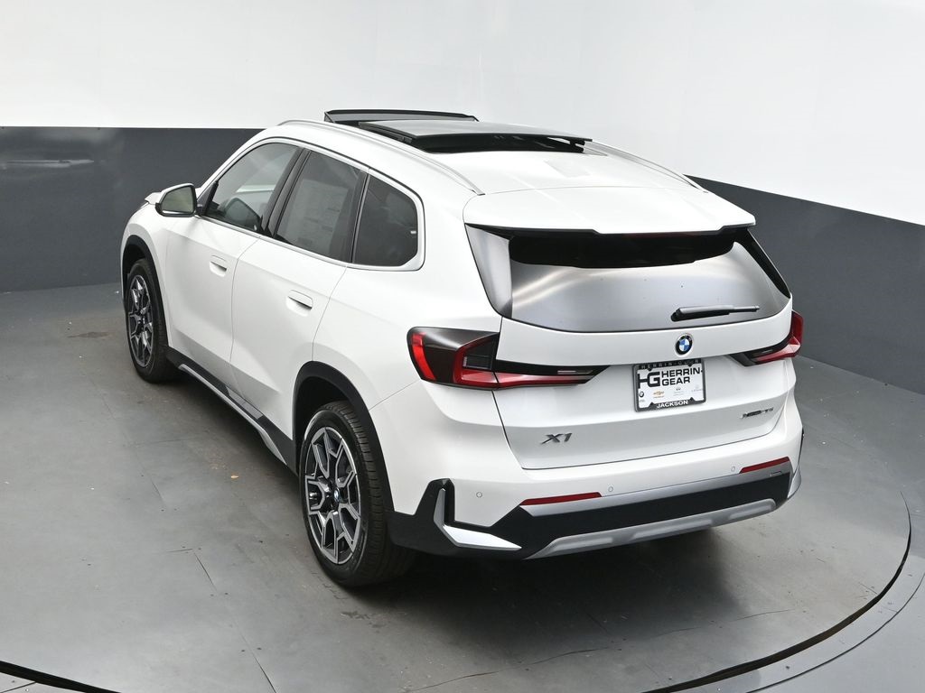 2025 Mineral White Metallic BMW X1 xDrive28i AWD SUV