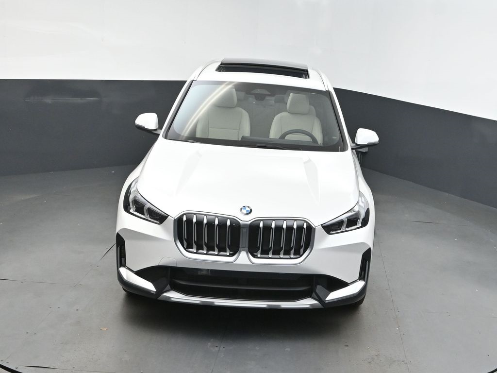 2025 Mineral White Metallic BMW X1 xDrive28i AWD SUV