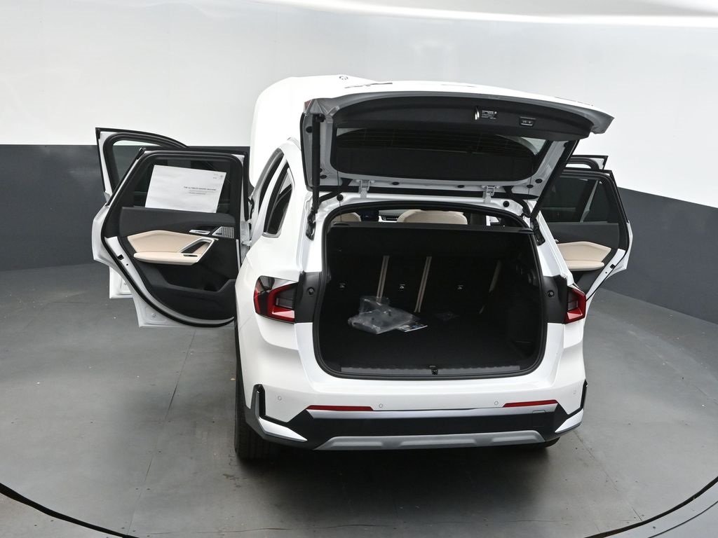 2025 Mineral White Metallic BMW X1 xDrive28i AWD SUV