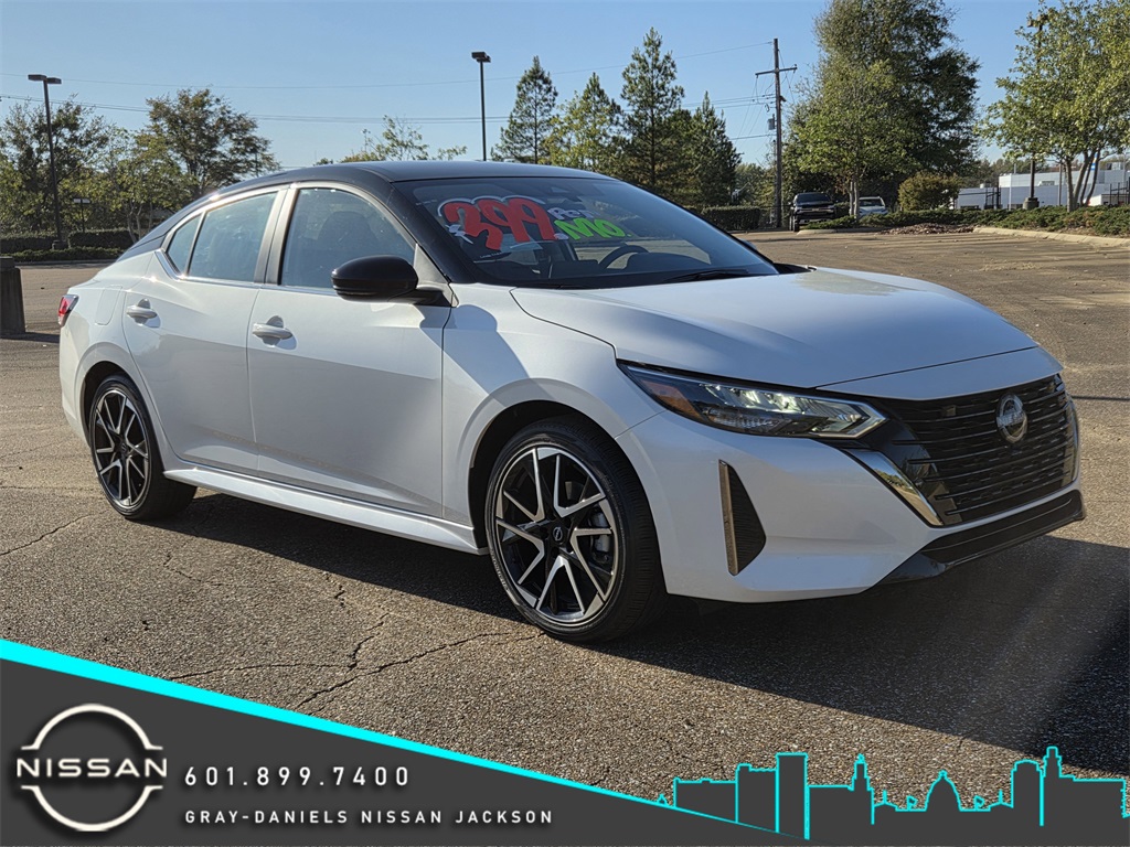 2025 Nissan Sentra SR's photo